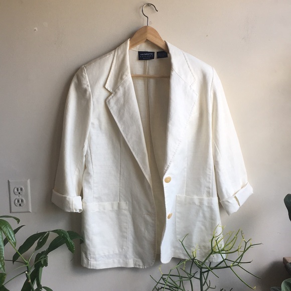 SOLD Vintage Cream Linen Blazer - Picture 2 of 5